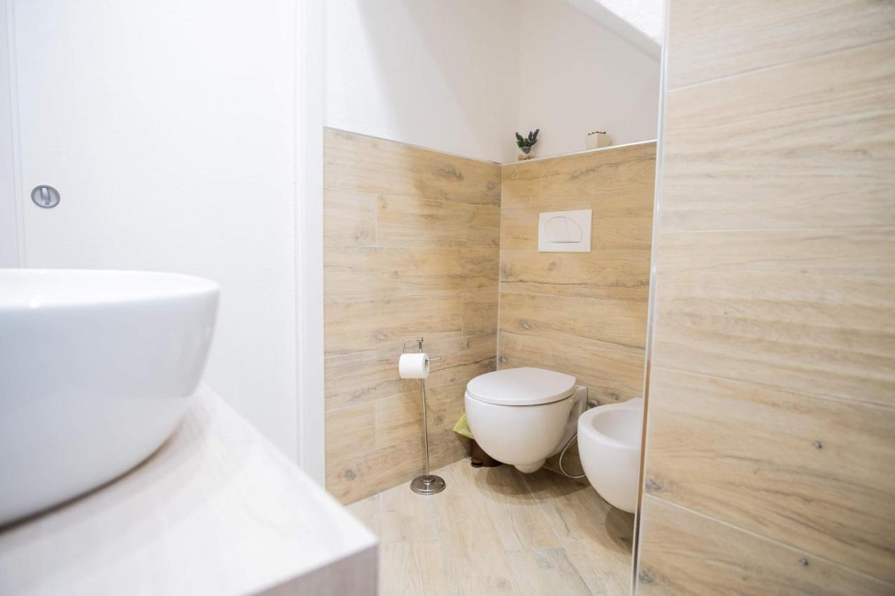 Casa Volta Apartment Бари Екстериор снимка