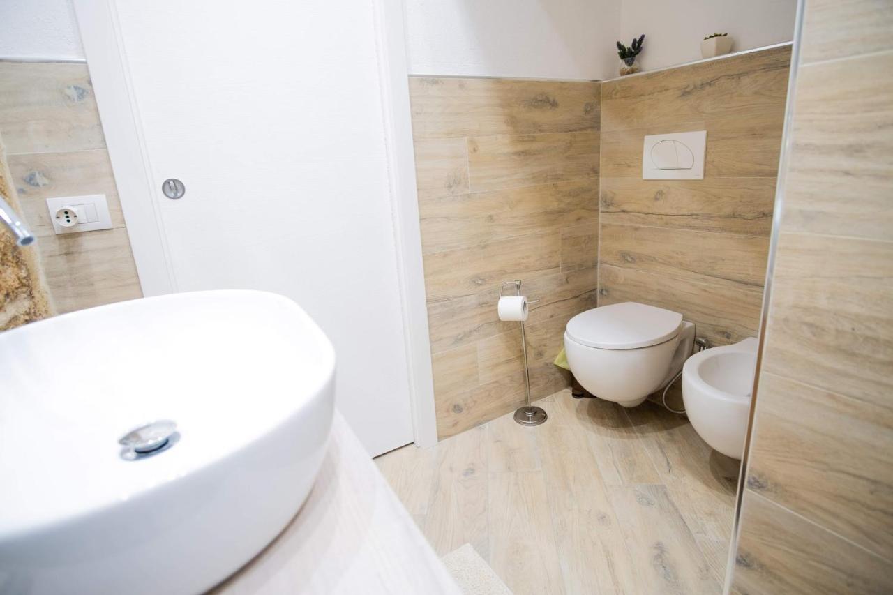 Casa Volta Apartment Бари Екстериор снимка
